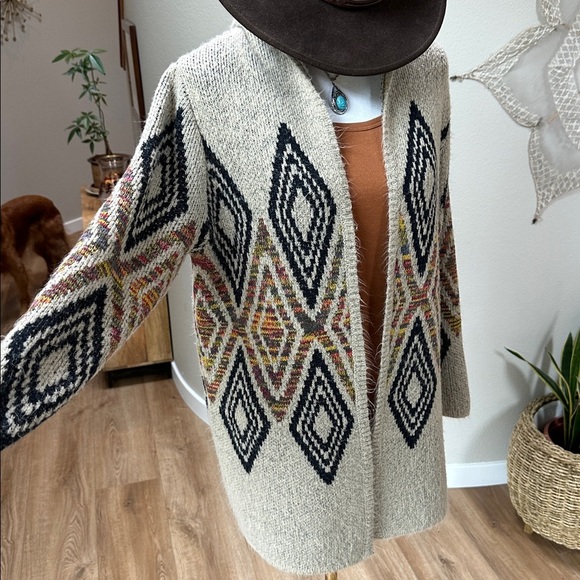 Woven Heart Aztec Print Southwest Boho Long Cardigan Hoodie - Picture 5 of 12